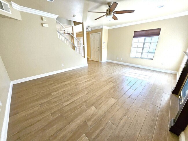 Building Photo - 432 Winthrop Pl