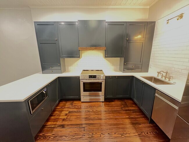 Foto del edificio - 102 Clarksville St