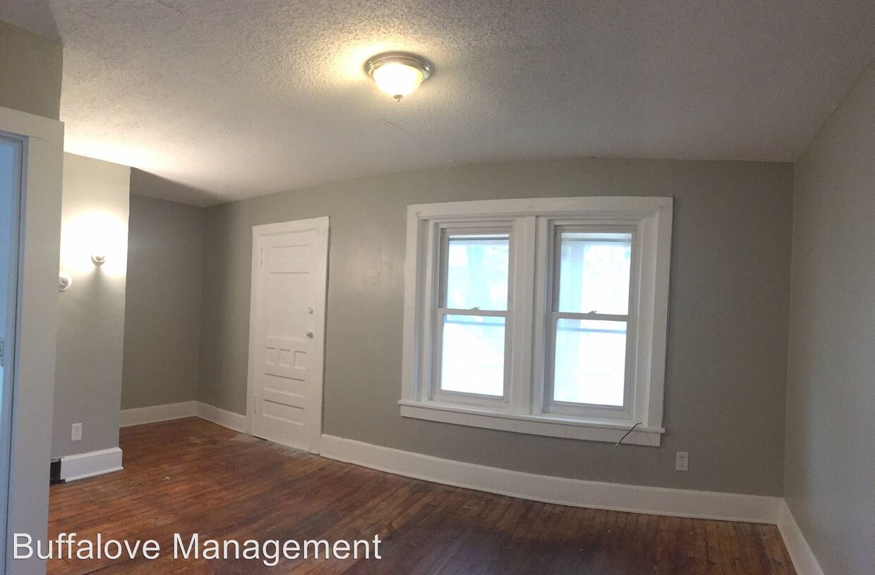 15 Auchinvole Ave, Buffalo, NY 14213 Condo for Rent in Buffalo, NY