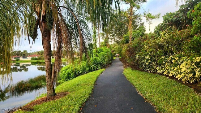 Foto del edificio - 23821 Marbella Bay Rd