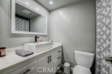 Foto del edificio - 23511 Cavanaugh Rd