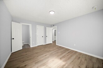 Building Photo - 16415 Woodrow St