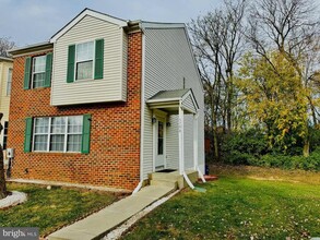 Building Photo - 5798 Katsura Ct