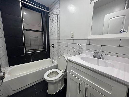 Foto del edificio - 1 bedroom in BRONX NY 10456