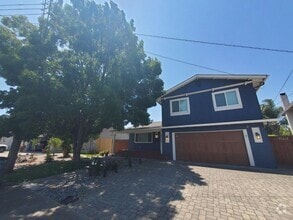 Building Photo - 6760 Maple Dr