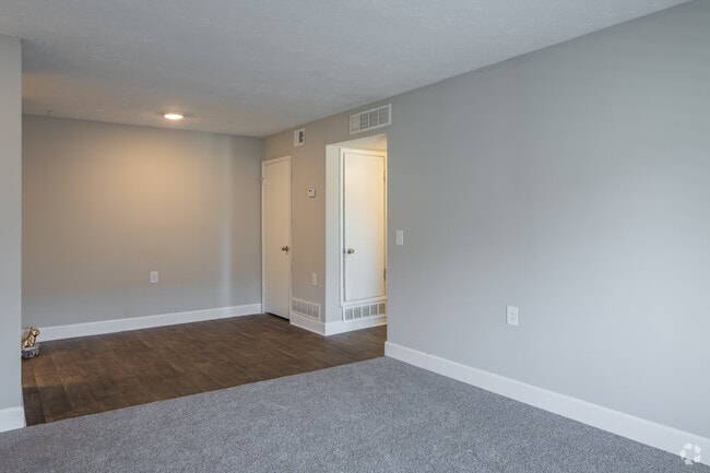Building Photo - The Retreat at Eddins Apartments