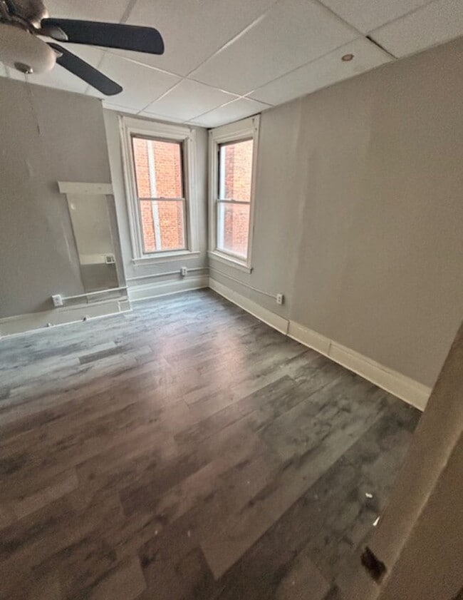 Building Photo - Pittsburgh - 3 Bed 2 Bath - Just Renovated