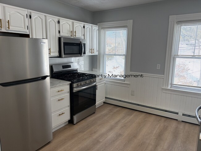 Foto del edificio - 27 Ferncliff Ave