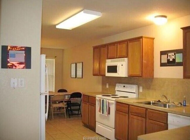 Foto del edificio - 3535 Paloma Ridge Dr