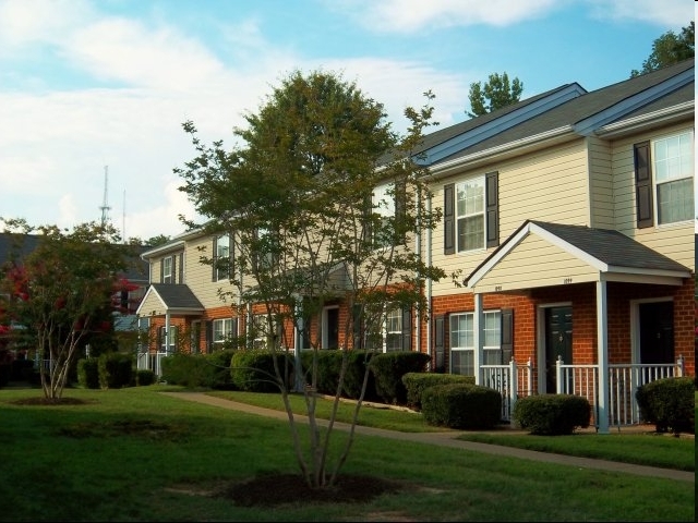 Jouett Square Town Homes - Jouett Square Townhomes