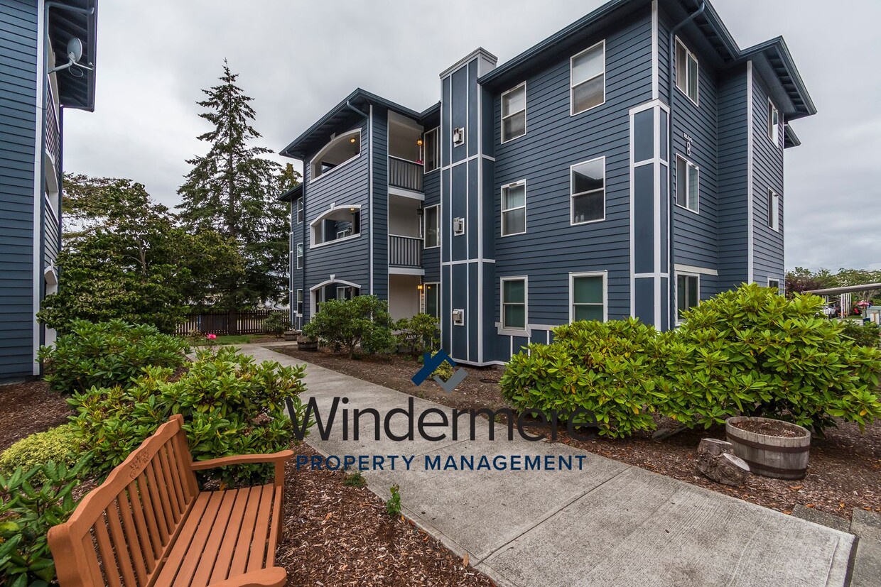 2 Bed + Den/Office 2 Bath Condo W/S/G Inc... - 2 Bed + Den/Office  2 Bath Condo W/S/G Inc...
