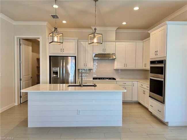 Foto del edificio - 14716 Kingfisher Lp