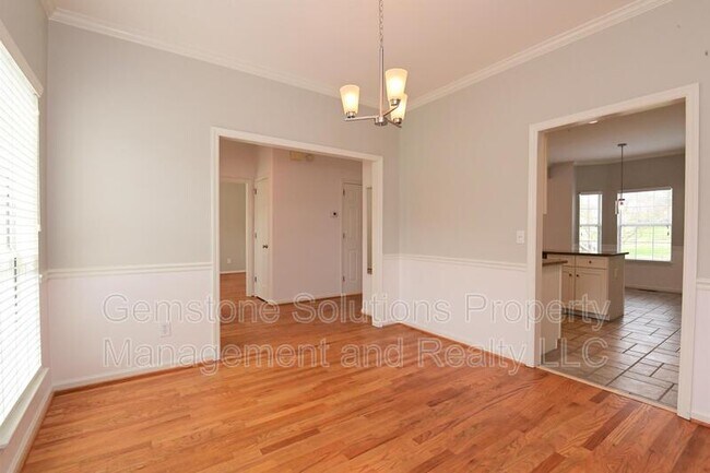 Foto del edificio - 125 Golden Meadow Ln