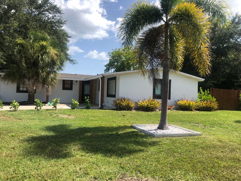 Foto principal - 907 Fruitland Ave