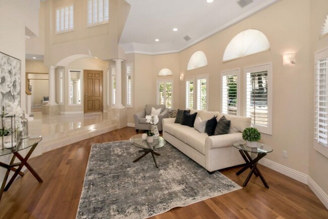 Foto del edificio - Gorgeous Monte Sereno Estate on Spacious Private Lot