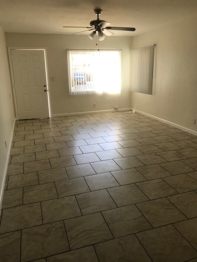 Foto del edificio - 4575 Polk Ave
