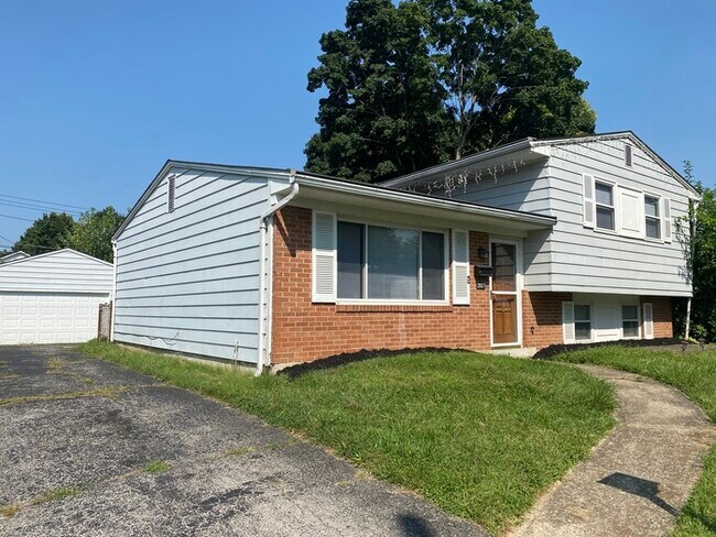 Building Photo - 2827 Winsford Ct