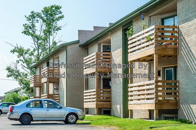 Foto del edificio - 1760 McCullough Dr