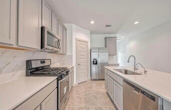 Building Photo - 7538 Teton Creek Trace
