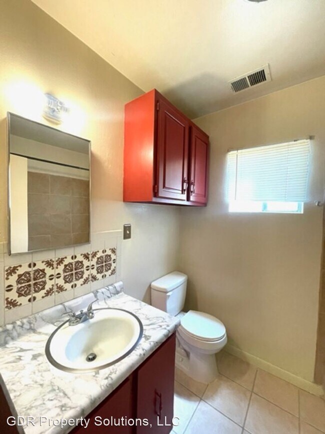 Foto del edificio - 1 br, 1 bath House - 2530 Veranda NW #C