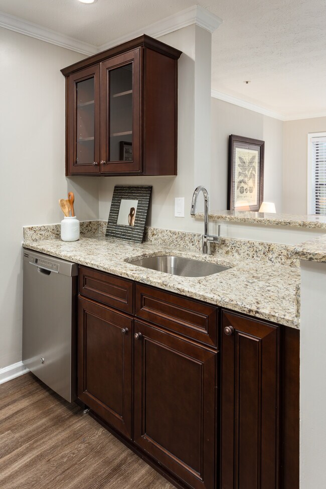 Calibre Springs Hampton Deluxe 720 sq. ft. Floorplan - Calibre Springs