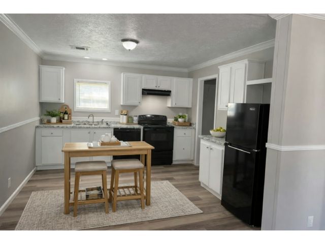 Foto del edificio - 9423 Polak Dr