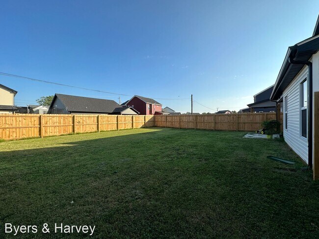 Building Photo - 3 br, 2.5 bath House - 210 Copeland Road