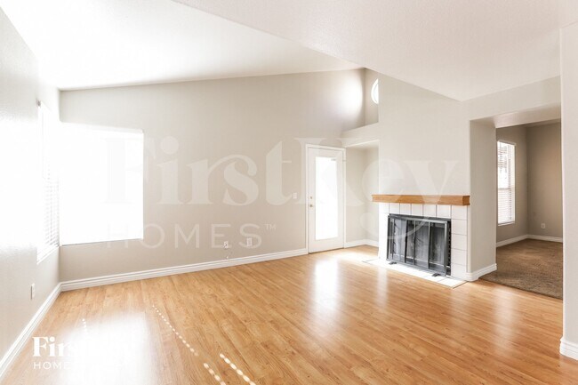 Building Photo - 7861 Mt Shasta Cir