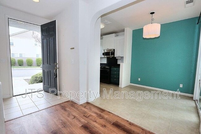 Building Photo - 10921 Oakham Dr