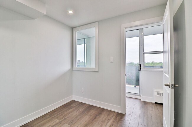 Building Photo - Rialto Apartments