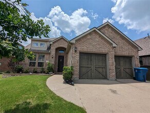 Building Photo - 591 Deverson Dr