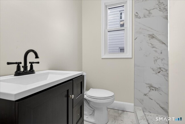 Building Photo - 38 Bristol St