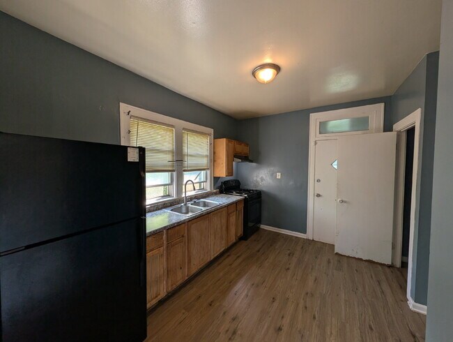 Building Photo - Affordable 3BR/1BA House