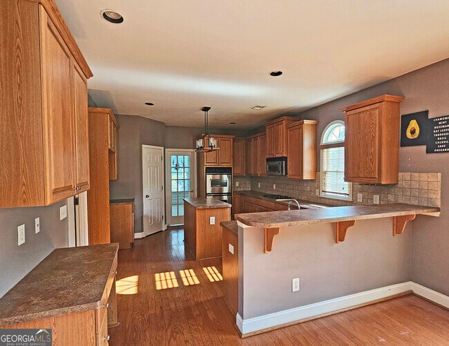 Building Photo - 7235 Thoreau Cir