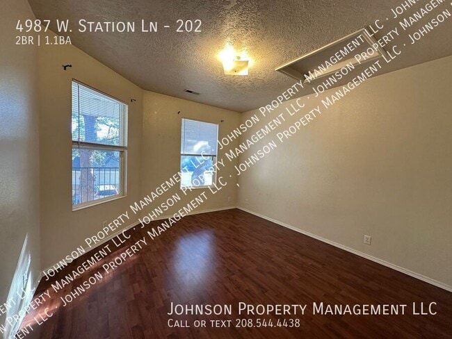 Building Photo - 4987 W Station Ln