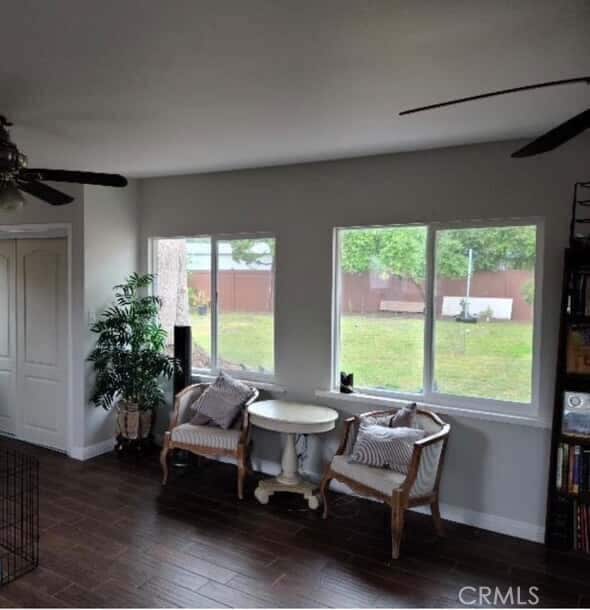 Foto del edificio - 338 W Bonnie Brae Ct