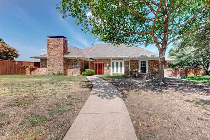 Foto principal - 2103 Heather Hill Ln