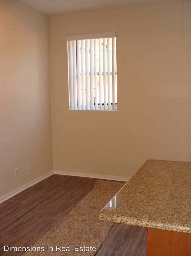 Building Photo - 12652 Julian Ave