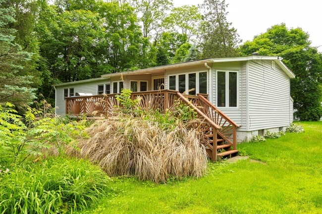 Building Photo - 1503 NY-9G