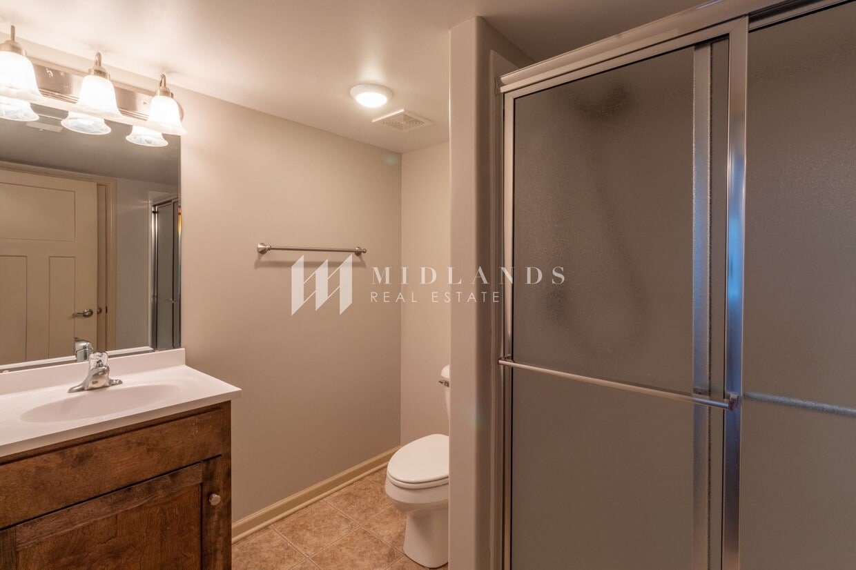 Beautiful Duplex - Beautiful Duplex