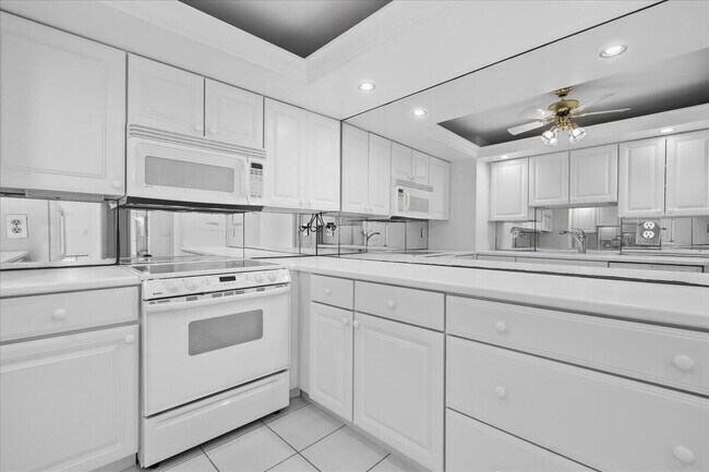 Foto del edificio - 5200 N Flagler Dr