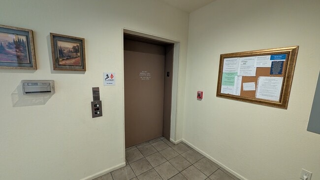 Elevator - 2894 W Riverwalk Cir