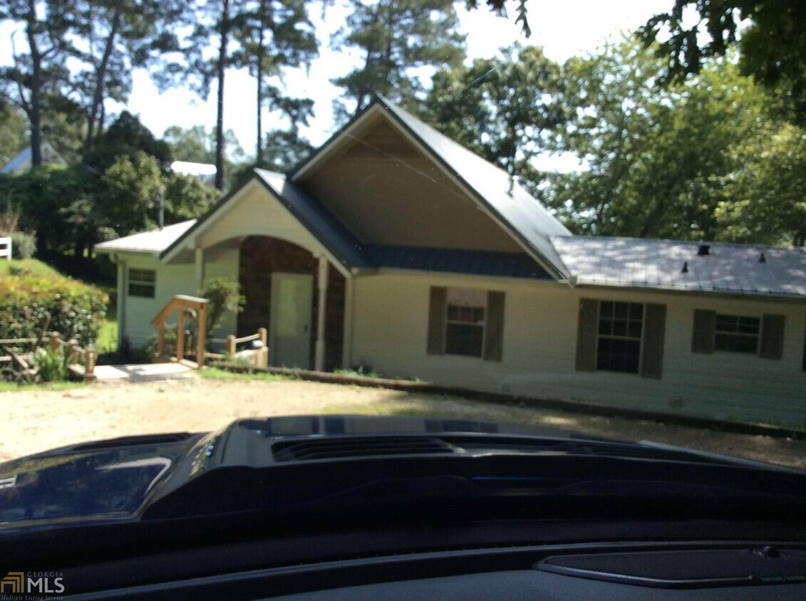 190 Roberts Point Rd, Jackson, GA 30233 House Rental in Jackson, GA