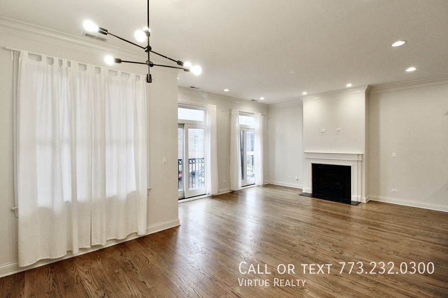 Foto principal - Fulton Market Condo-Quality 3 bedroom 2 ba...