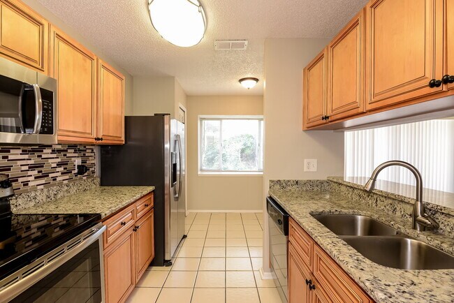 Foto del edificio - 1428 High Knoll Dr