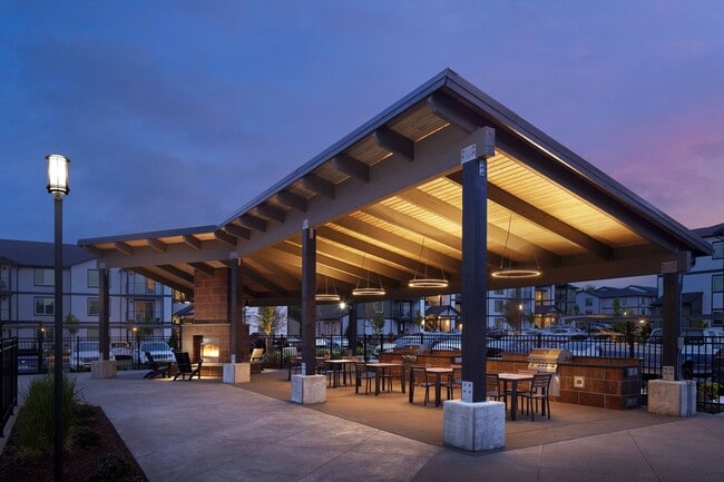 Building Photo - Camber