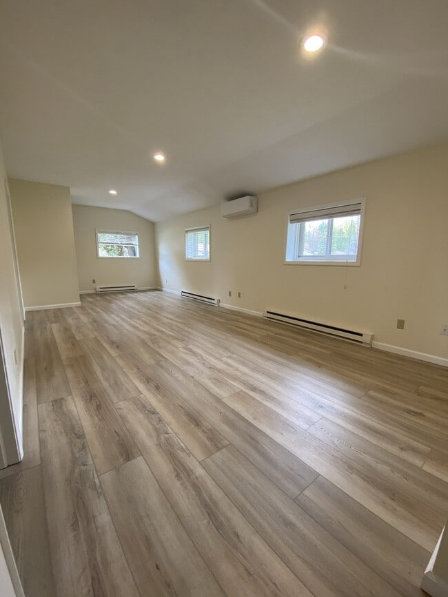 Foto del edificio - 3781 N Four Mile Rd