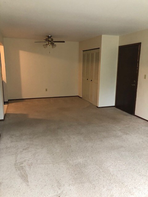 Foto del edificio - 12811 W Hampton Ave