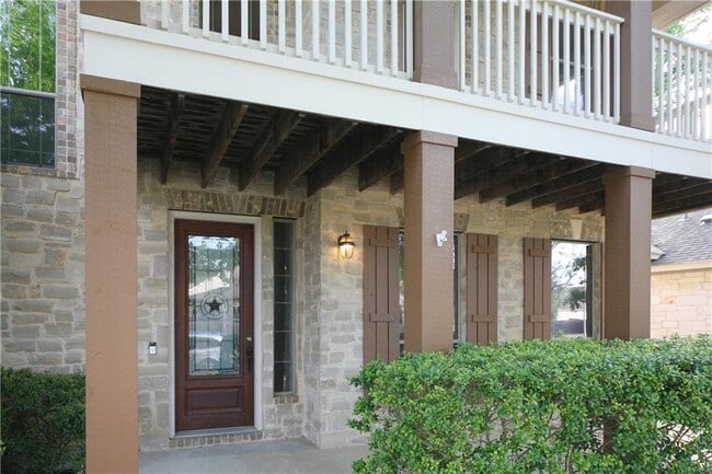 Building Photo - 1909 Manada Trail