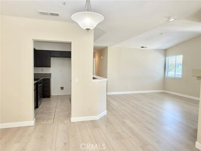Building Photo - 6657 Canterbury Dr